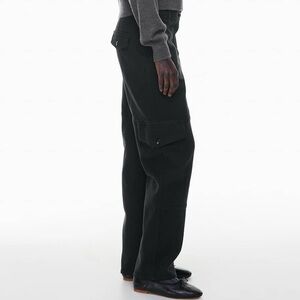 Wilfred| Aritzia| Black ‘Maeve’ Relaxed Leg Soft & Comfy Cargo Pants Sz 6